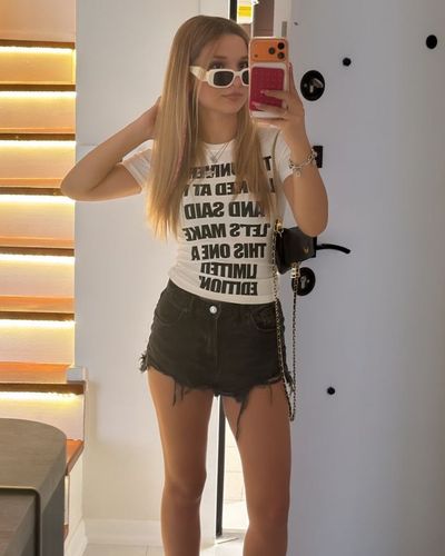 Ecrin Su Çoban seksi ifşa fotoğrafı 54