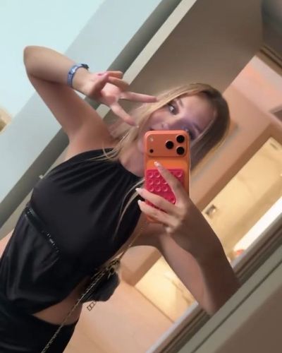 Ecrin Su Çoban seksi ifşa fotoğrafı 83