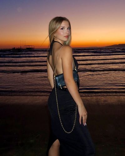 Ecrin Su Çoban seksi ifşa fotoğrafı 85