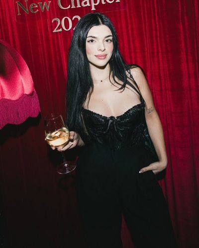 Eda Biçim seksi ifşa fotoğrafı 10