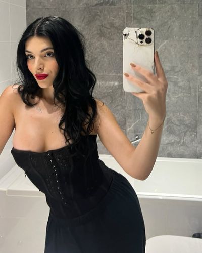 Eda Biçim seksi ifşa fotoğrafı 1