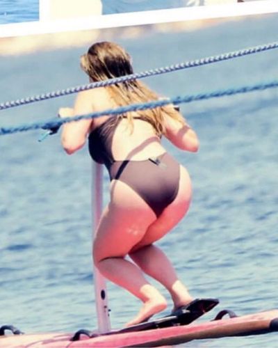 Eda Ece seksi ifşa fotoğrafı 357