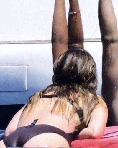 Eda Ece seksi ifşa fotoğrafı 358