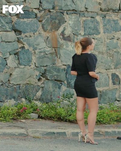 Eda Ece seksi ifşa fotoğrafı 373