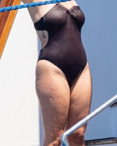 Eda Ece seksi ifşa fotoğrafı 386