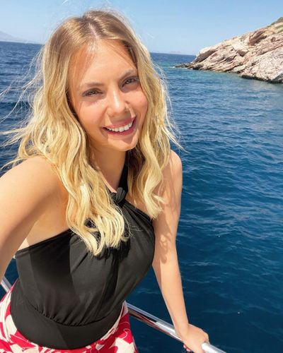 Eda Ece seksi ifşa fotoğrafı 396