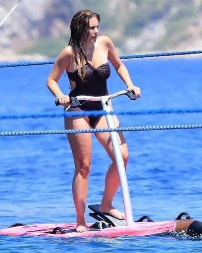 Eda Ece seksi ifşa fotoğrafı 403