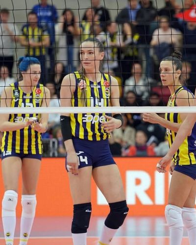 Eda Erdem seksi ifşa fotoğrafı 9
