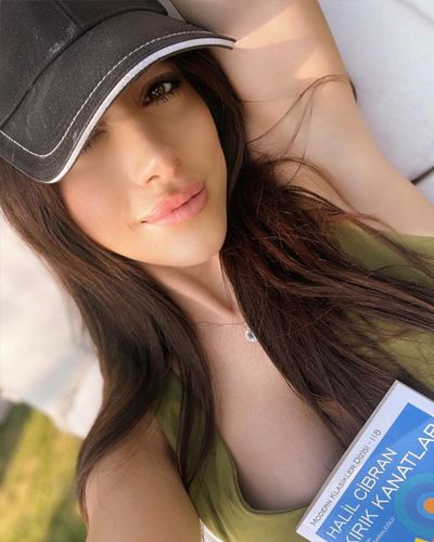 Ela Rümeysa Cebeci seksi ifşa fotoğrafı 125
