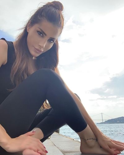 Ela Rümeysa Cebeci seksi ifşa fotoğrafı 132
