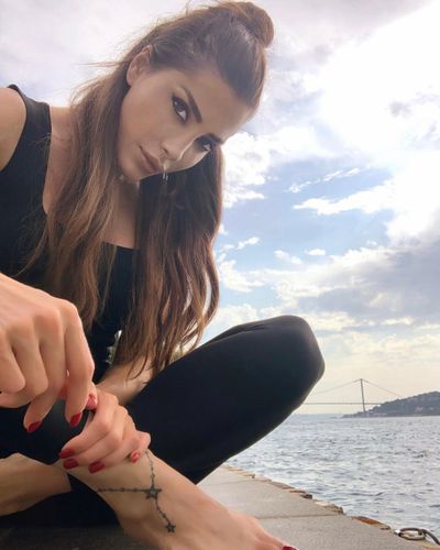 Ela Rümeysa Cebeci seksi ifşa fotoğrafı 141