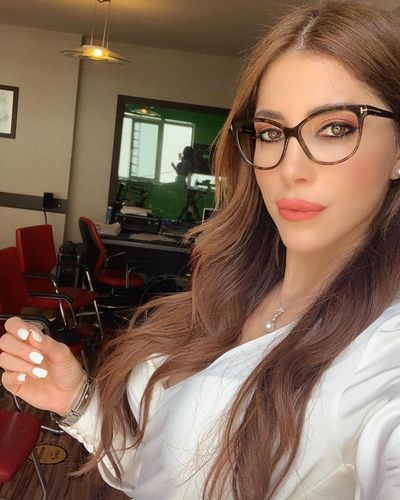 Ela Rümeysa Cebeci seksi ifşa fotoğrafı 187