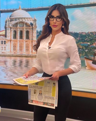 Ela Rümeysa Cebeci seksi ifşa fotoğrafı 222