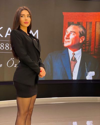 Ela Rümeysa Cebeci seksi ifşa fotoğrafı 62