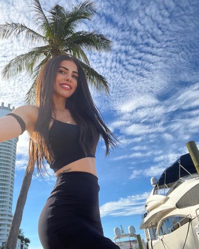 Ela Rümeysa Cebeci seksi ifşa fotoğrafı 64