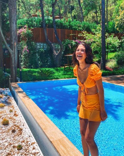 Ela Yörüklü seksi ifşa fotoğrafı 125