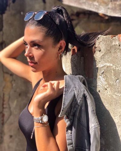 Ela Yörüklü seksi ifşa fotoğrafı 96