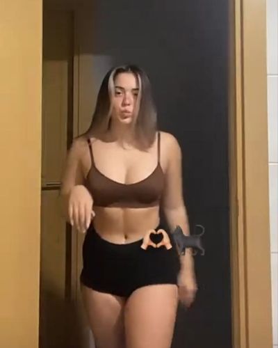 Elanur Pat seksi ifşa fotoğrafı 112