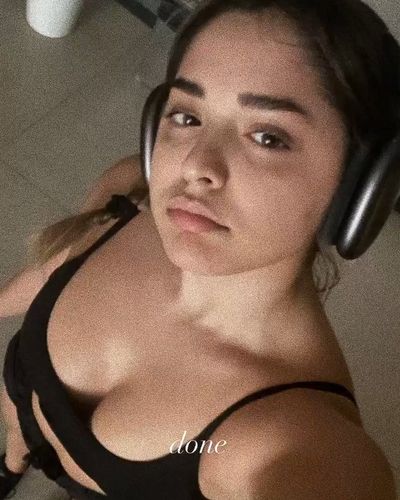 Elanur Pat seksi ifşa fotoğrafı 147