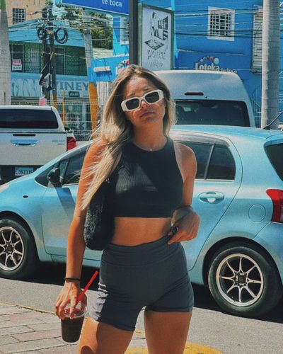 Elanur Pat seksi ifşa fotoğrafı 157