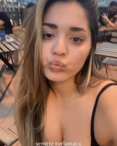 Elanur Pat seksi ifşa fotoğrafı 159