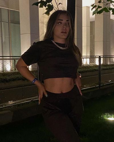 Elanur Pat seksi ifşa fotoğrafı 30519