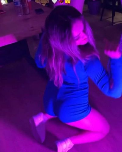 Elanur Pat seksi ifşa fotoğrafı 30511