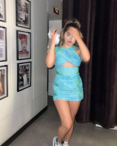 Elanur Pat seksi ifşa fotoğrafı 251