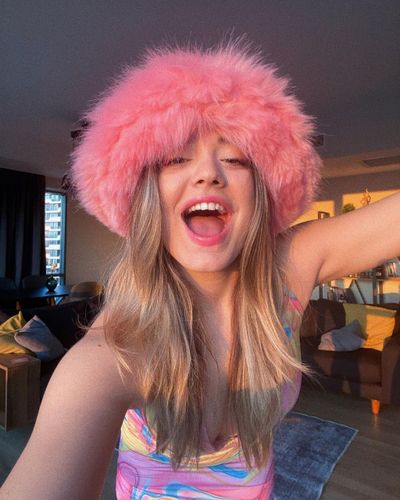Elanur Pat seksi ifşa fotoğrafı 30413