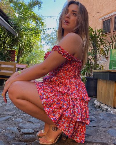 Elanur Pat seksi ifşa fotoğrafı 30411