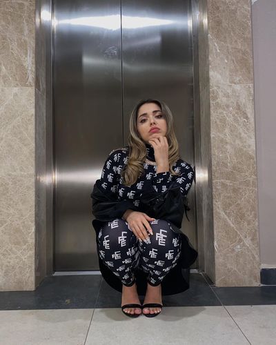 Elanur Pat seksi ifşa fotoğrafı 30402