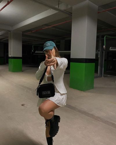 Elanur Pat seksi ifşa fotoğrafı 30362