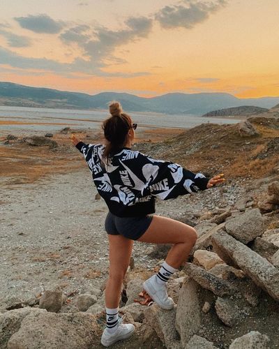 Elanur Pat seksi ifşa fotoğrafı 435