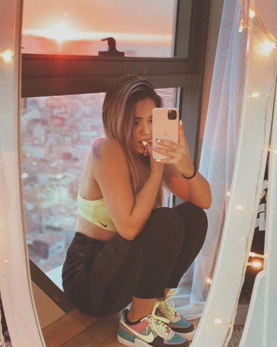 Elanur Pat seksi ifşa fotoğrafı 454