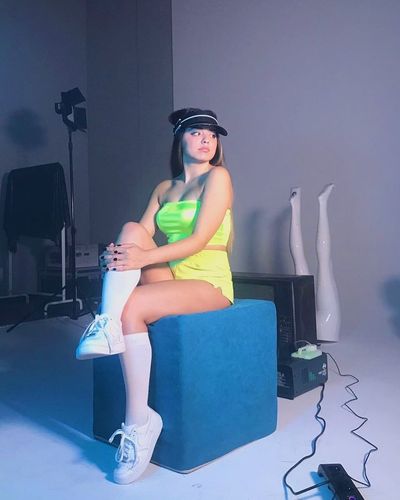 Elanur Pat seksi ifşa fotoğrafı 458