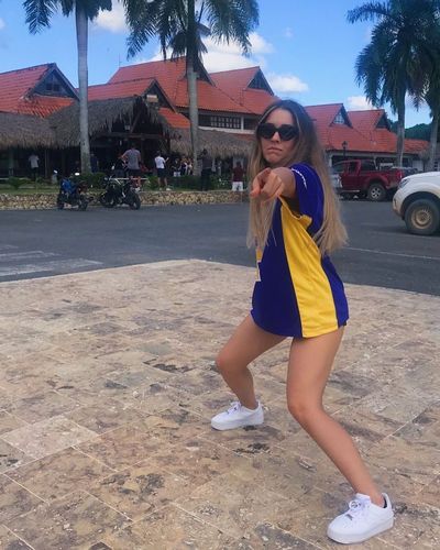 Elanur Pat seksi ifşa fotoğrafı 463