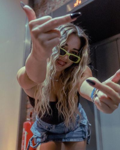Elanur Pat seksi ifşa fotoğrafı 67
