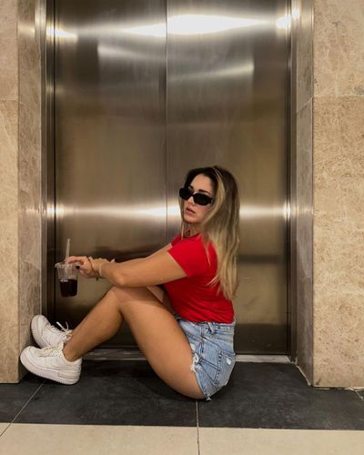 Elanur Pat seksi ifşa fotoğrafı 92