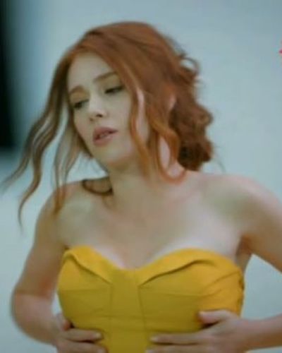 Elçin Sangu seksi ifşa fotoğrafı 124