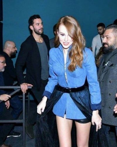 Elçin Sangu seksi ifşa fotoğrafı 167
