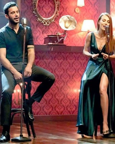 Elçin Sangu seksi ifşa fotoğrafı 169
