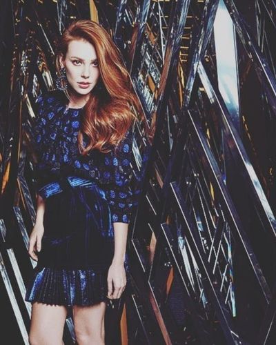 Elçin Sangu seksi ifşa fotoğrafı 89
