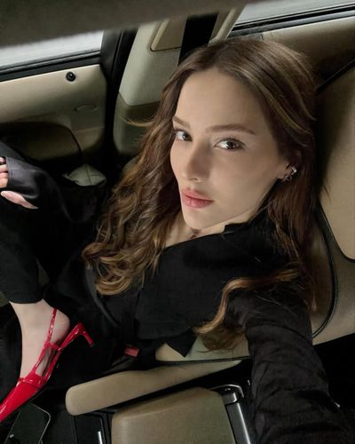 Elçin Zehra İrem seksi ifşa fotoğrafı 12