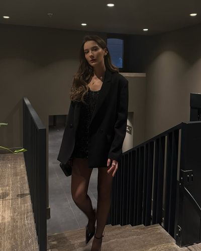 Elçin Zehra İrem seksi ifşa fotoğrafı 44