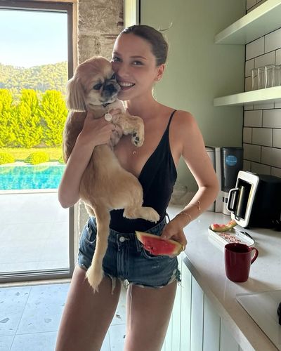 Elçin Zehra İrem seksi ifşa fotoğrafı 51