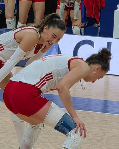 Elif Şahin seksi ifşa fotoğrafı 9