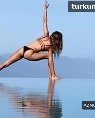 Eliz Sakucoglu In A Sexy Bikini