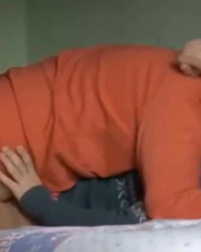 Esme Madra seksi ifşa fotoğrafı 2 — Çoğunluk (2010)