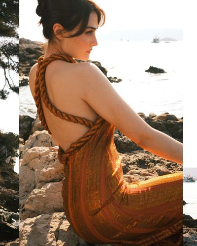 Esra Bilgiç seksi ifşa fotoğrafı 85490