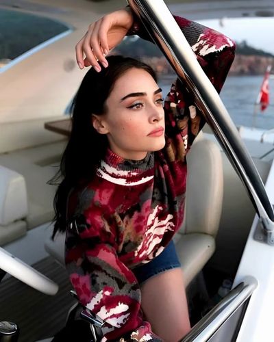 Esra Bilgiç seksi ifşa fotoğrafı 85464